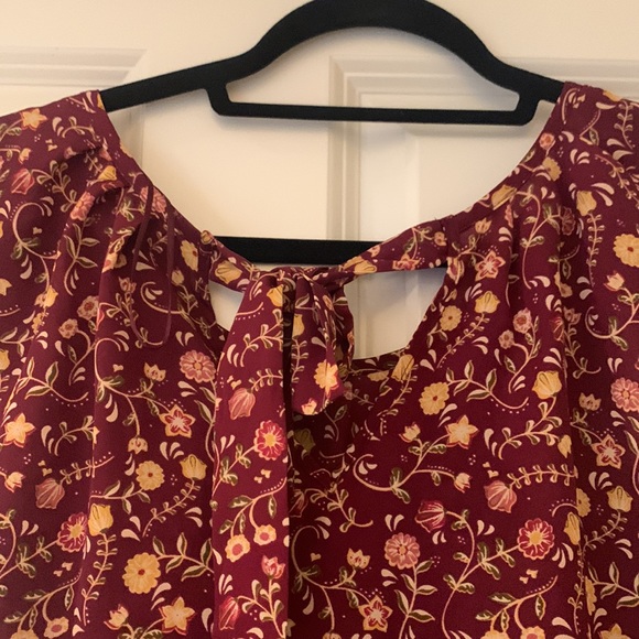 LC Lauren Conrad blouse, floral burgundy, size XS - Picture 6 of 6